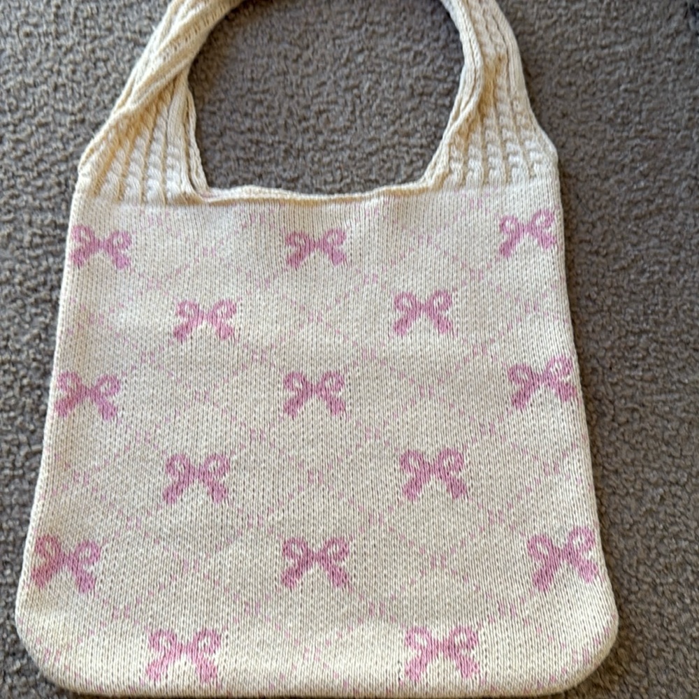 Bow tote bag